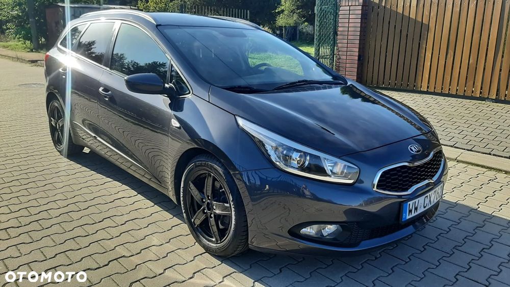 Kia Ceed 1.6 CRDi 128 Platinum Edition - 4