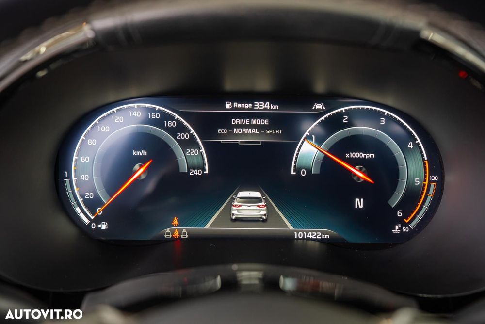 Kia Ceed - 16