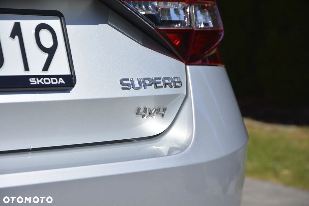 Skoda Superb 2.0 TSI 4x4 L&K DSG - 4