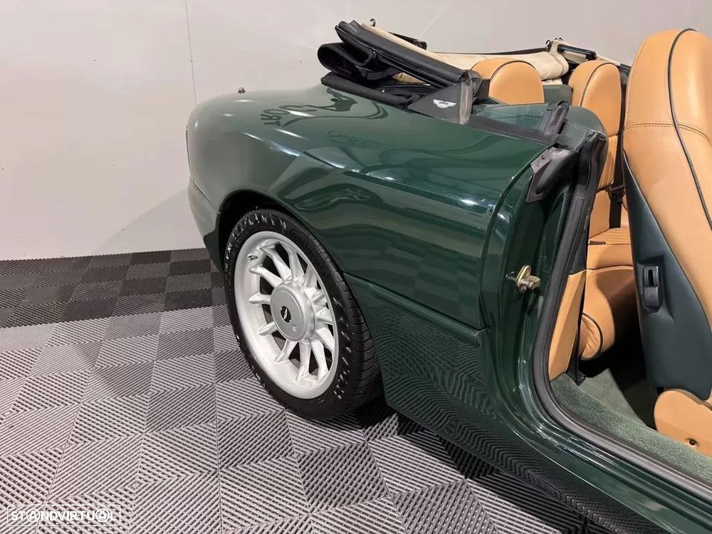 Aston Martin DB7 Vantage Volante — fotografia 41