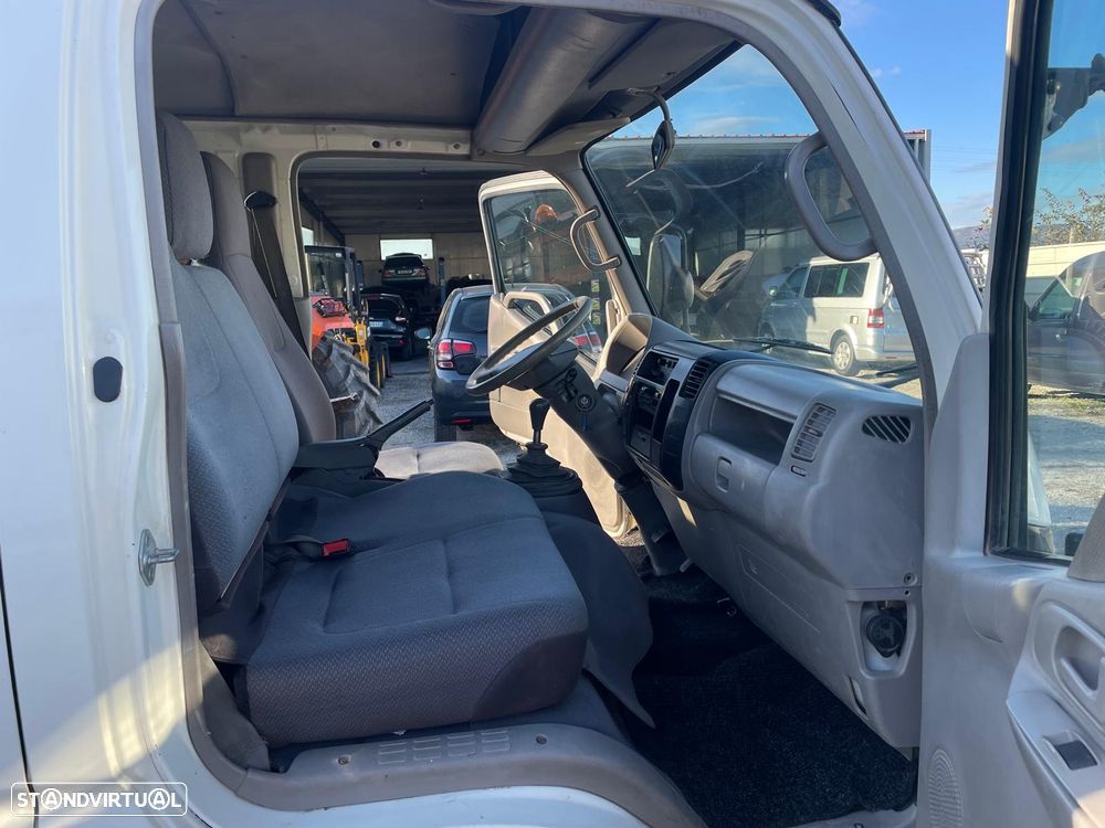 Toyota Dyna 250 2.5D-4D Cab. Dupla c/Báscula - 18