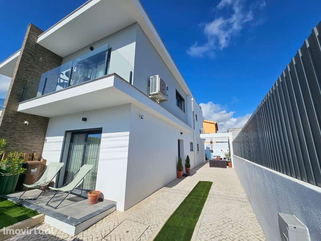 oportunidade - Moradia T3 Com piscina e excelente exposição solar e... - Grande imagem: 2/43