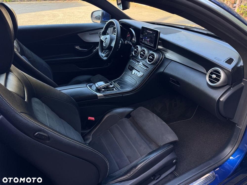 Mercedes-Benz Klasa C 220 d Coupe 9G-TRONIC AMG Line - 23