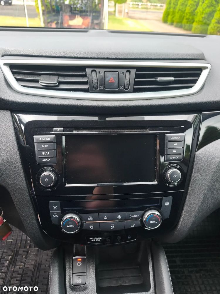 Nissan Qashqai 1.3 DIG-T Tekna - 32