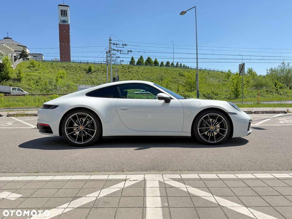 Porsche 911 Carrera 4 PDK - 7