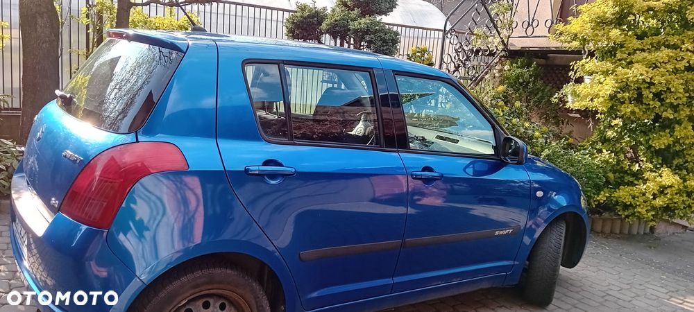 Suzuki Swift 1.3 4x4 Comfort - 3
