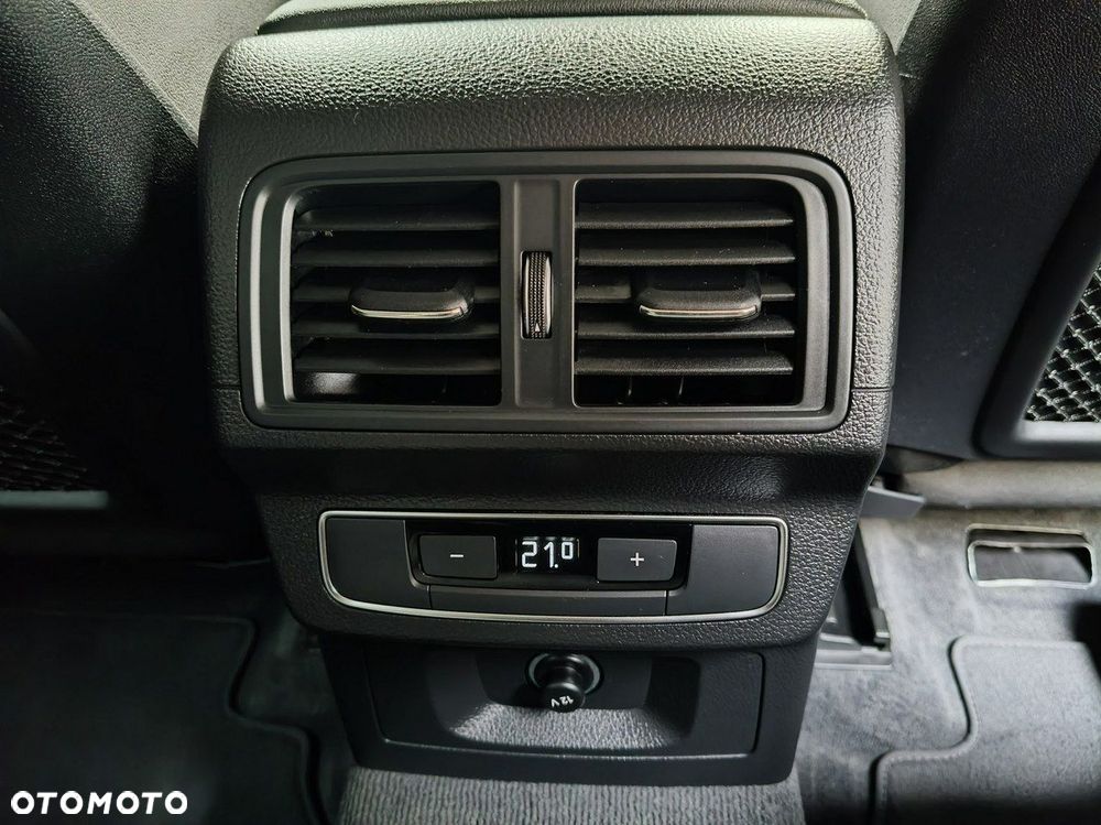 Audi Q5 40 TDI quattro S tronic sport - 29