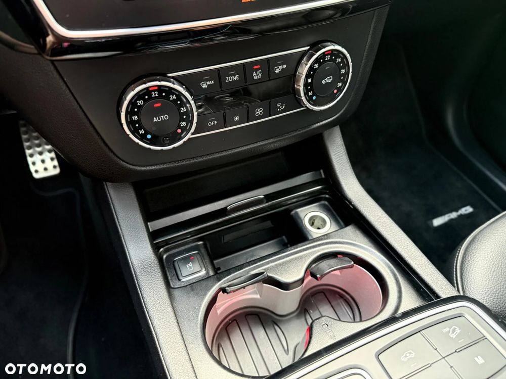 Mercedes-Benz GLE 400 4-Matic 9G-TRONIC - 28