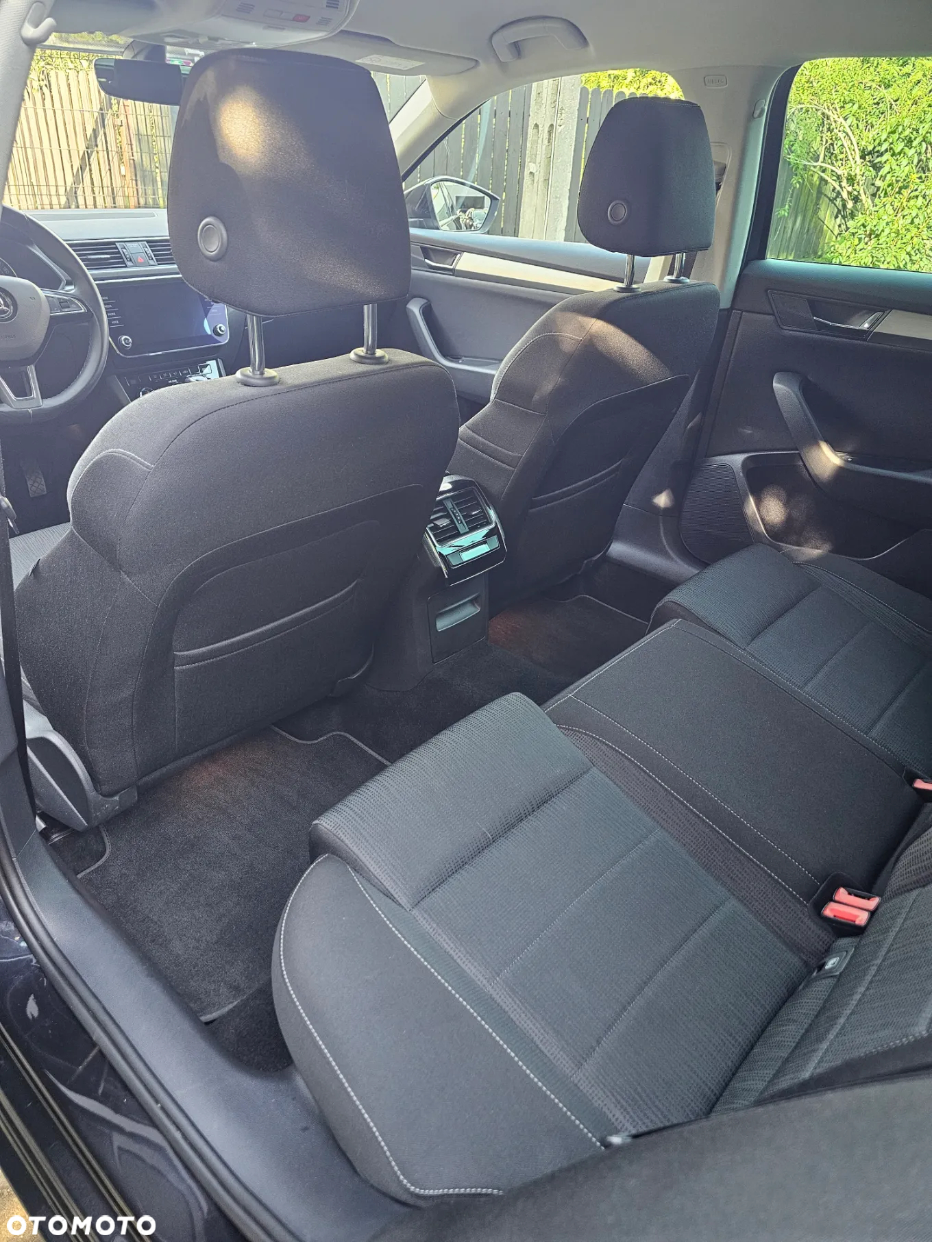 Skoda Superb 2.0 TDI DSG Premium Edition - 11