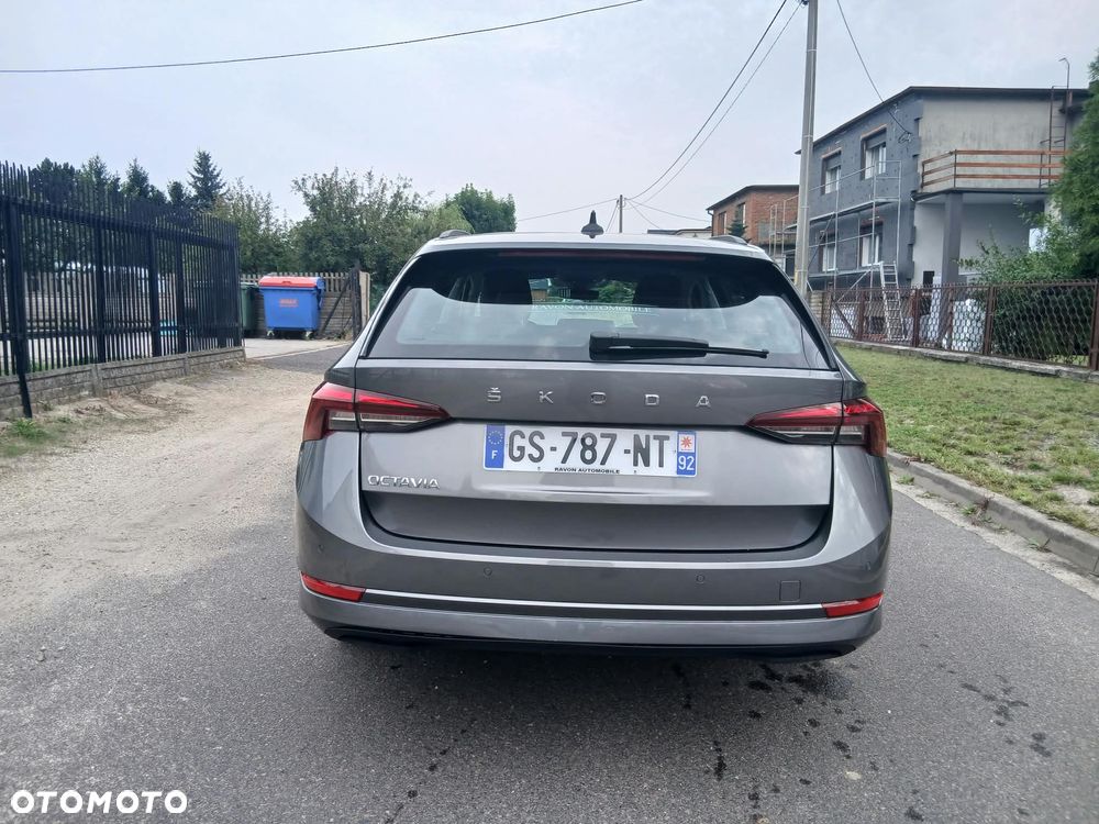 Skoda Octavia 2.0 TDI Sportline DSG - 7