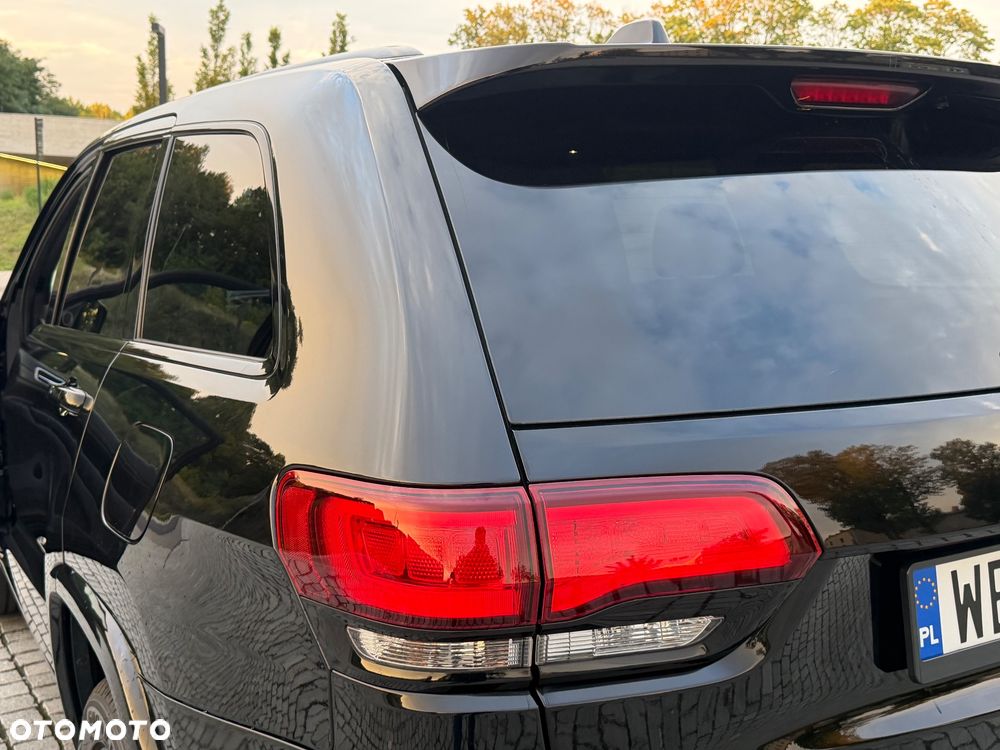 Jeep Grand Cherokee - 27