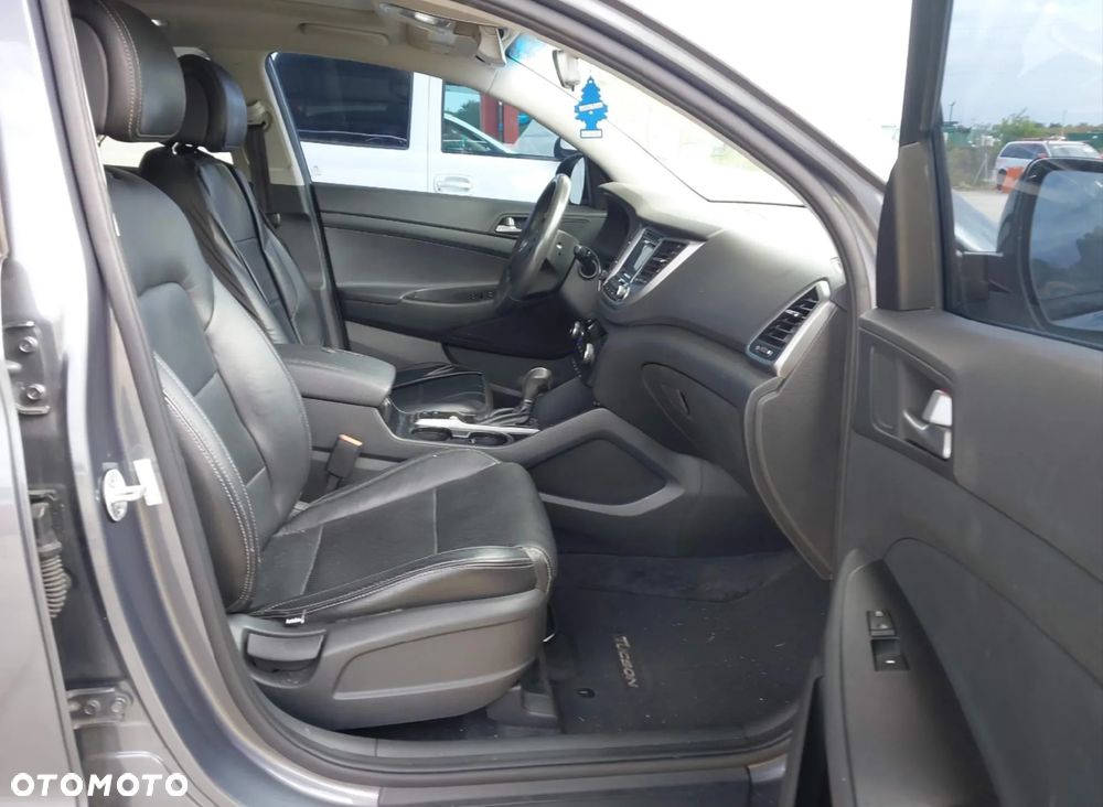 Hyundai Tucson 1.6 GDi 2WD DCT Premium - 8
