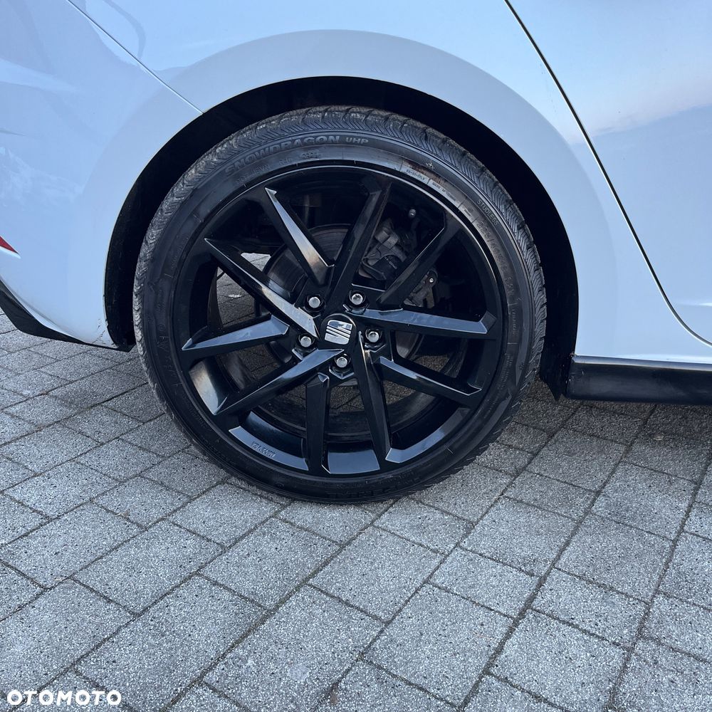 Seat Leon 1.5 TSI ACT DSG OPF FR Black Matt Edition - 27