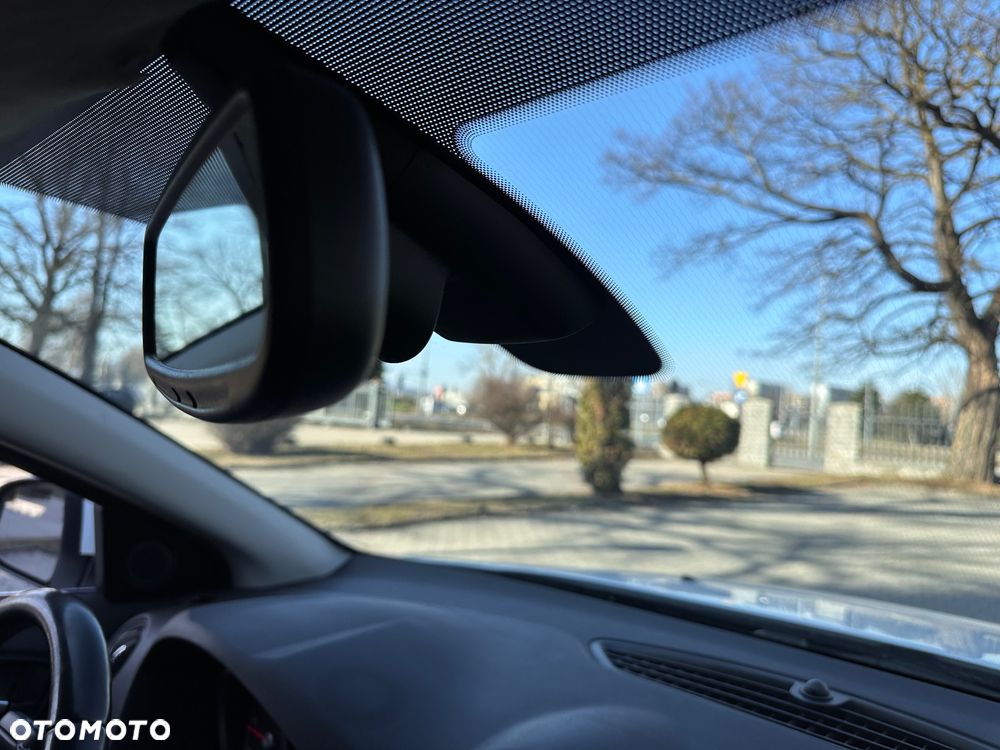 Ford Mondeo 2.0 TDCi Business Edition - 30