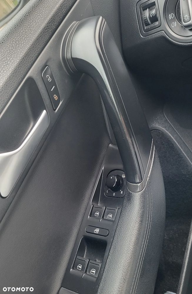 Volkswagen Passat 2.0 TDI Highline R-Style DSG - 24