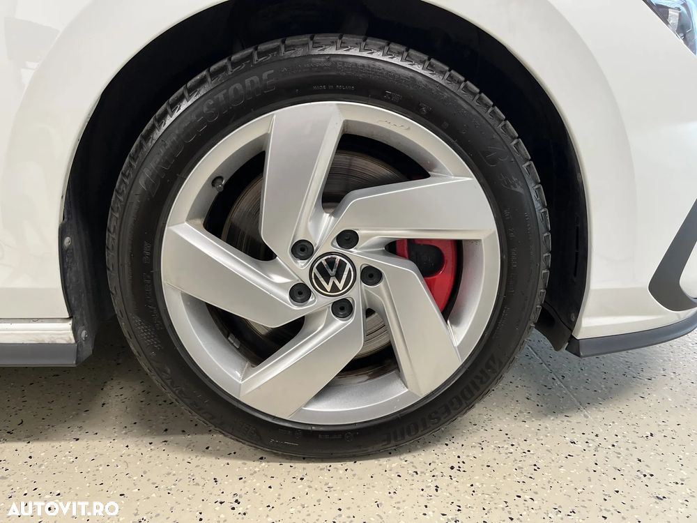 Volkswagen Golf 2.0 TSI OPF DSG GTI - 32