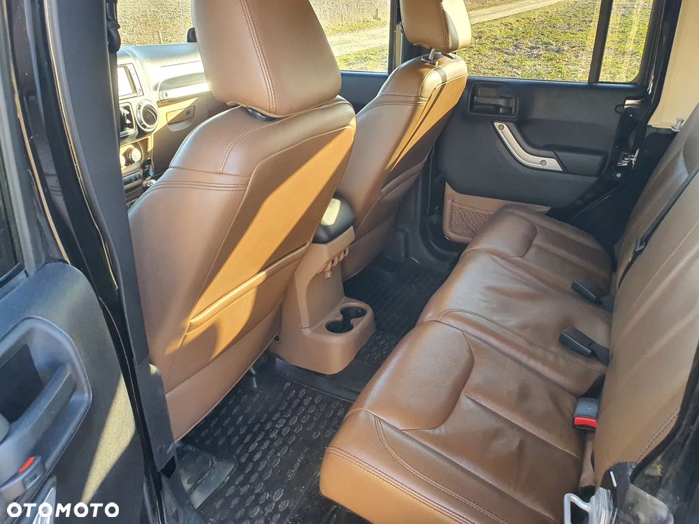 Jeep Wrangler 3.6 Unlim Rubicon - 11
