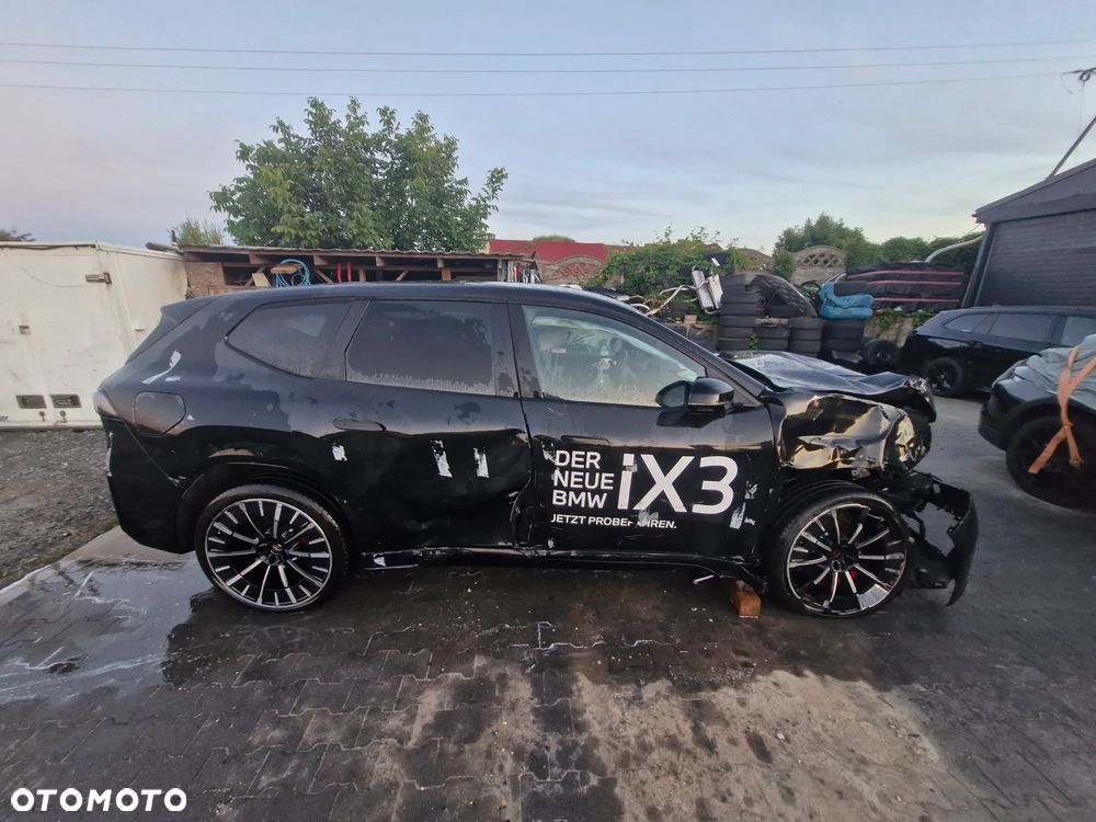 BMW iX3 50 xDrive 113.4kWh - 3