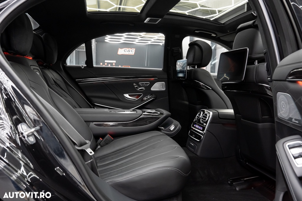 Mercedes-Benz S 560 4MATIC Long Aut. - 13