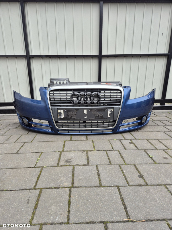 Zderzak przód przedni audi a4 b7 rok 05 kod lak LZ5C