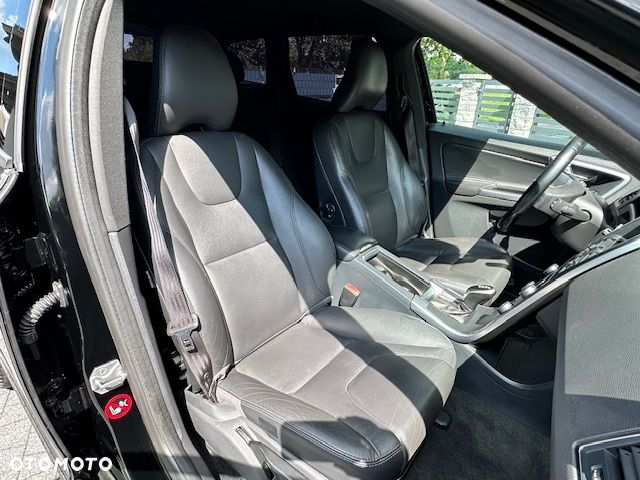 Volvo XC 60 D3 Summum - 9