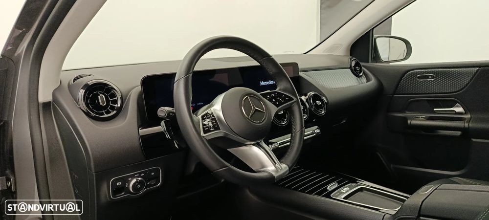 Mercedes-Benz B 180 d - 21