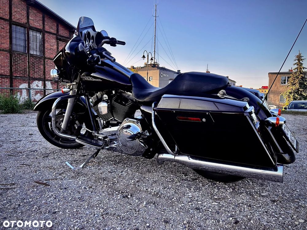 Harley-Davidson Touring Street Glide - 3