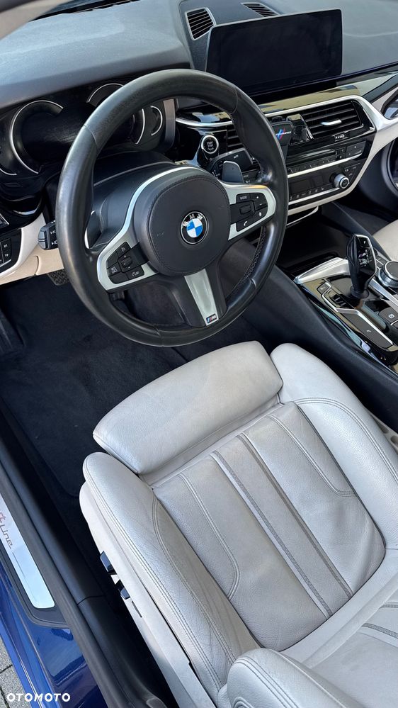 BMW Seria 5 520d xDrive Sport Line sport - 13