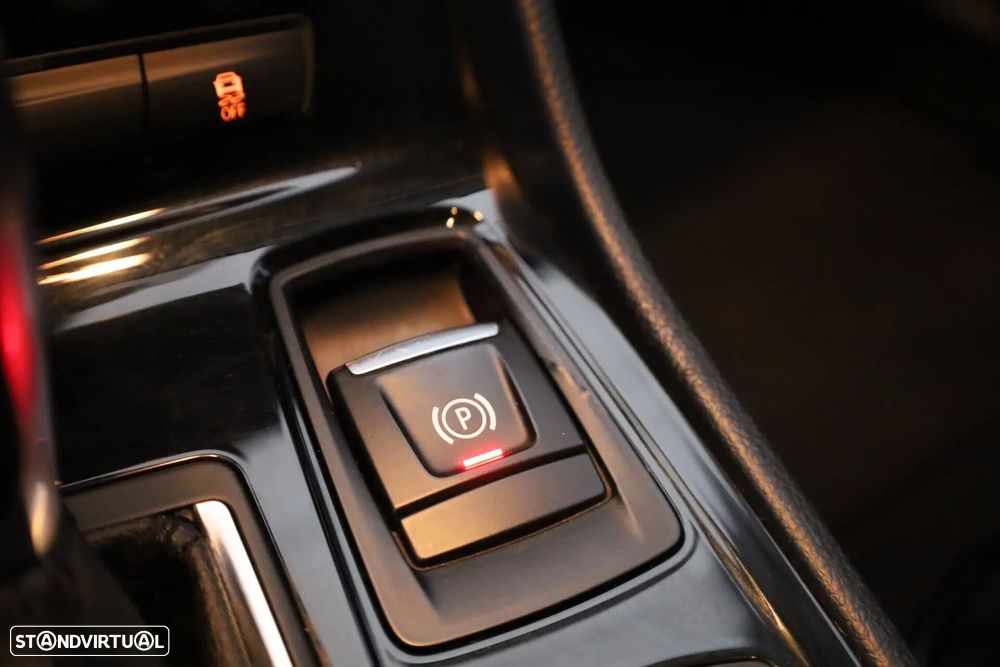 BMW 225xe Active Tourer Advantage - 40