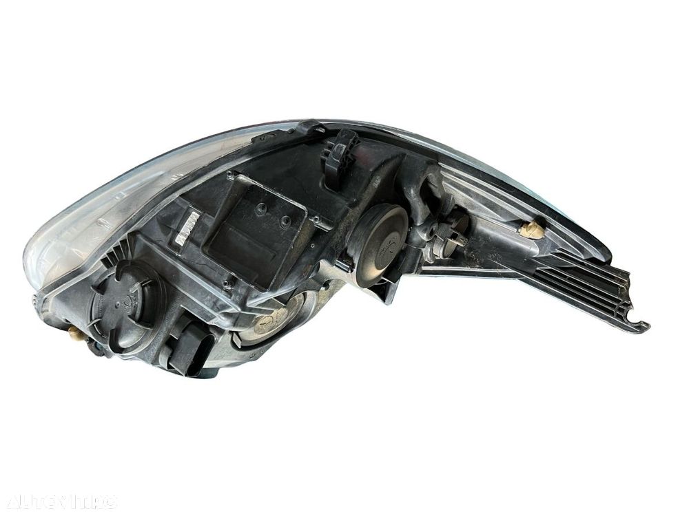 Far stanga FORD FOCUS III Turnier 2010 - > - 6