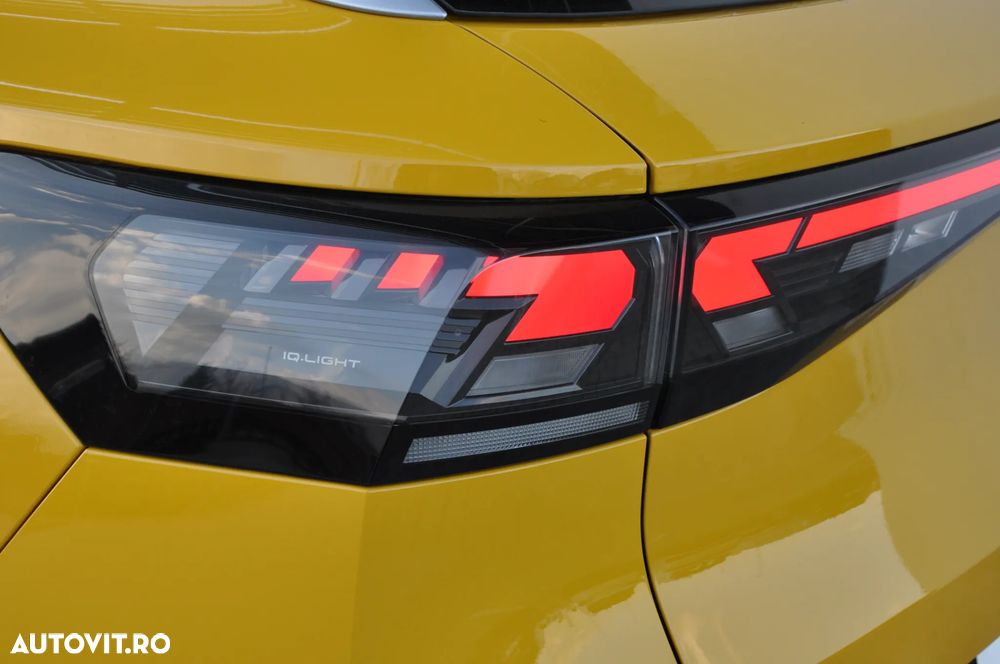 Volkswagen T-Roc 1.5 TSI DSG Life - 32