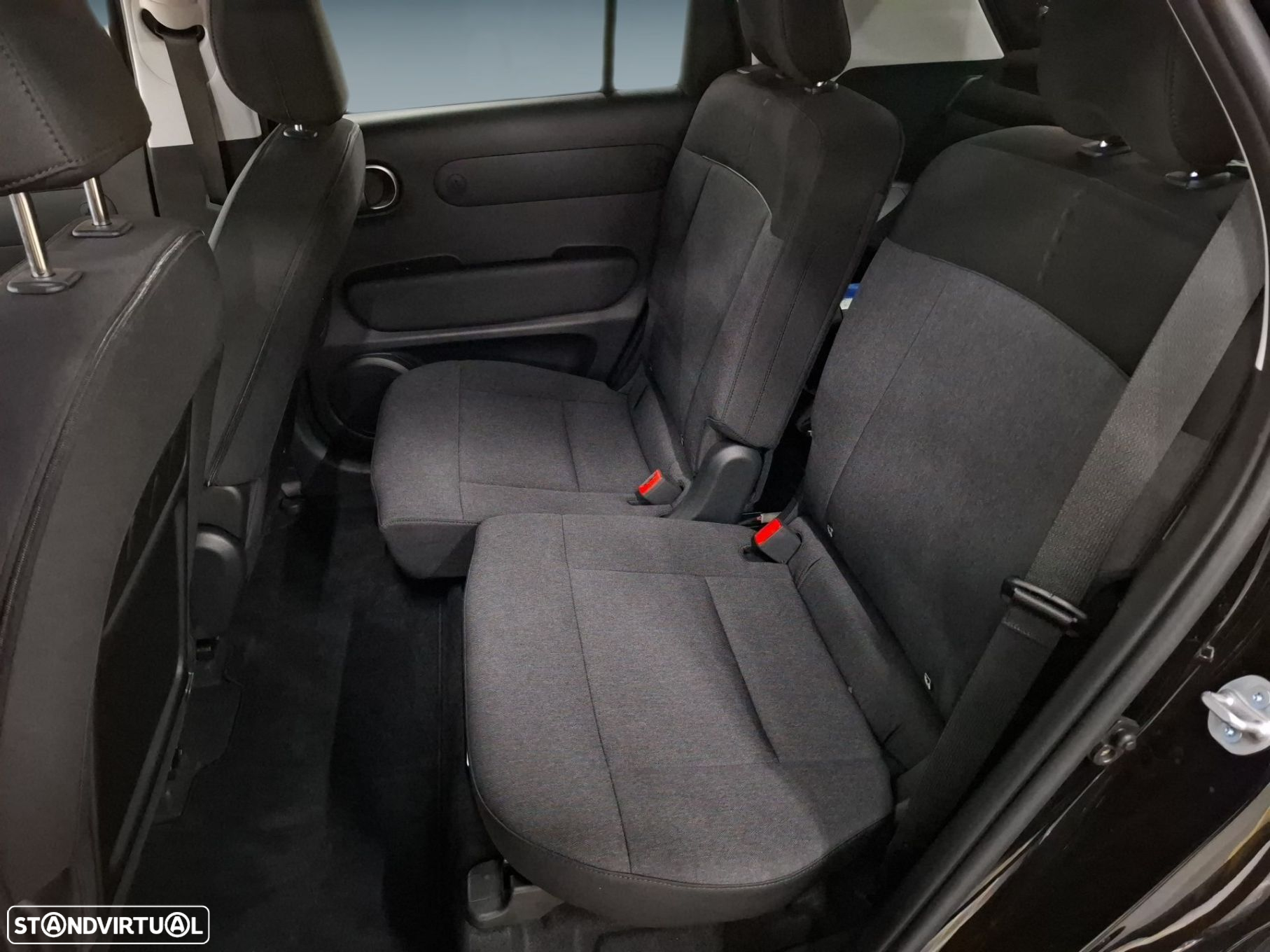 Hyundai Inster 49 kWh Style Plus - 14