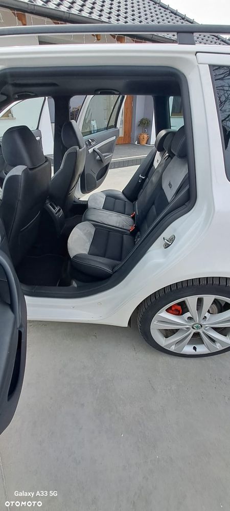 Skoda Octavia 2.0 TDI CR DPF RS - 15