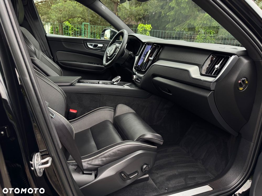 Volvo XC 60 B4 D Geartronic Inscription - 32