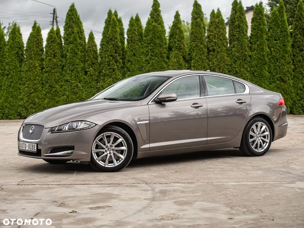 Jaguar XF - 7