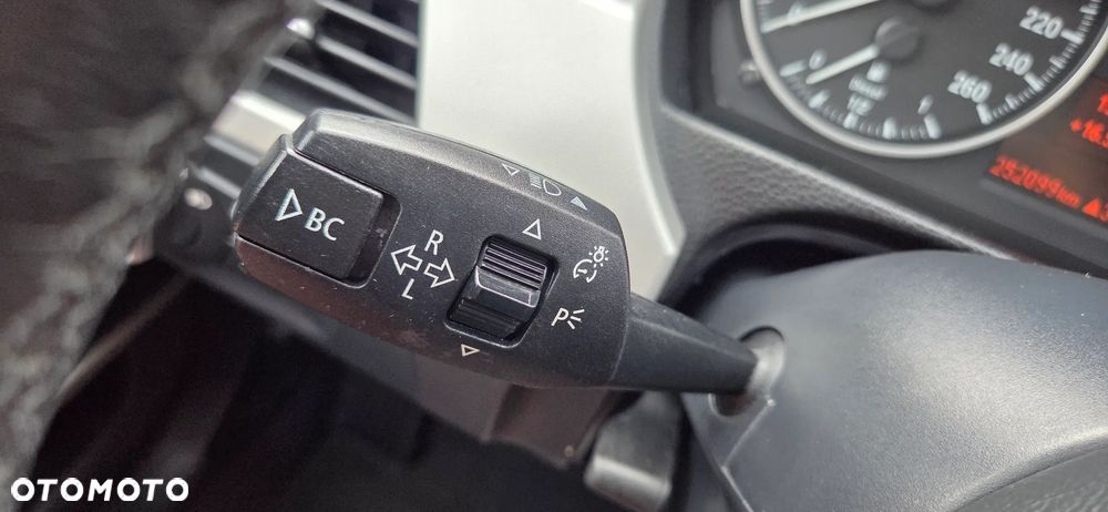 BMW Seria 3 320d - 28