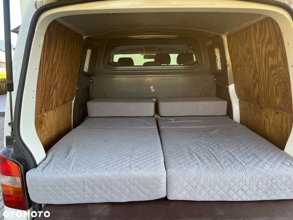 Volkswagen Transporter T5 - 5