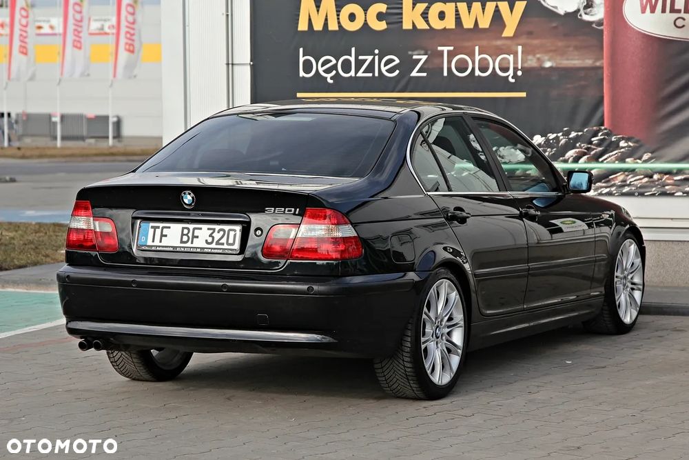 BMW Seria 3 320i - 5