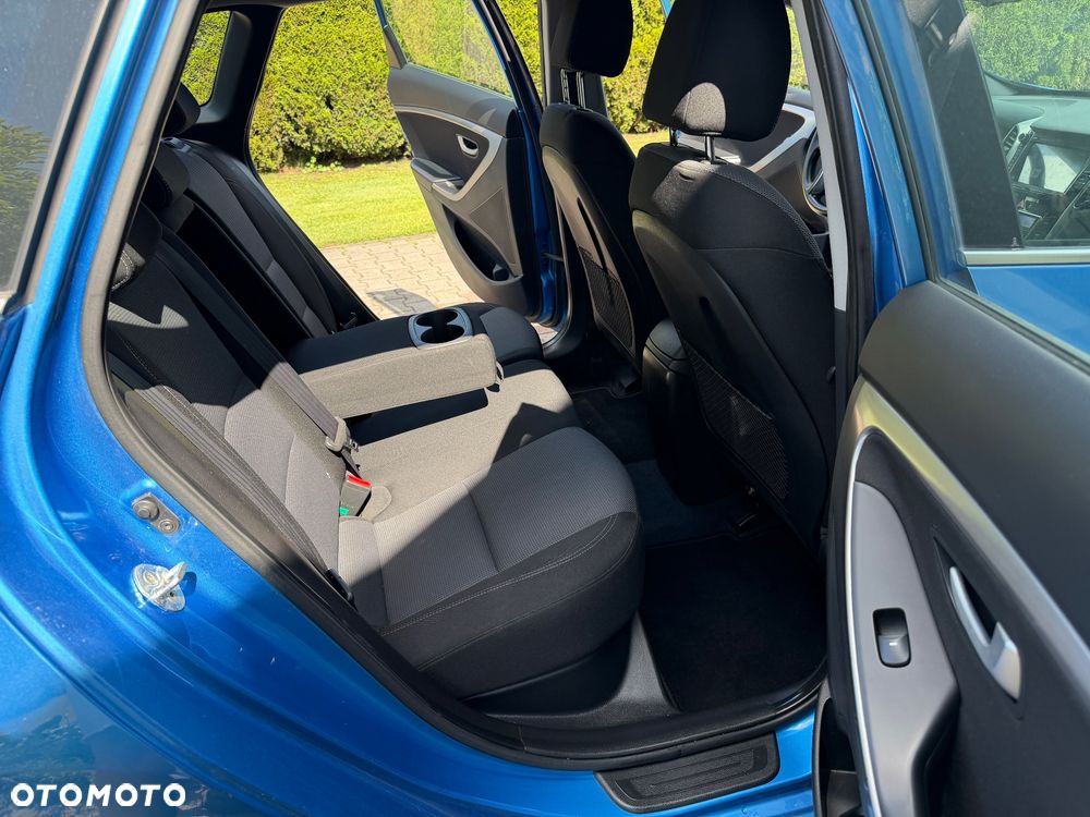 Hyundai i30 Kombi 1.6 GDi DCT Premium - 29
