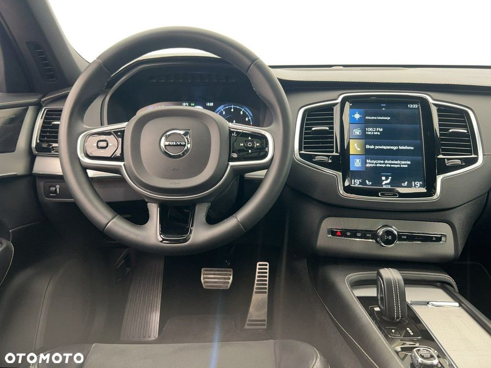 Volvo XC 90 - 9