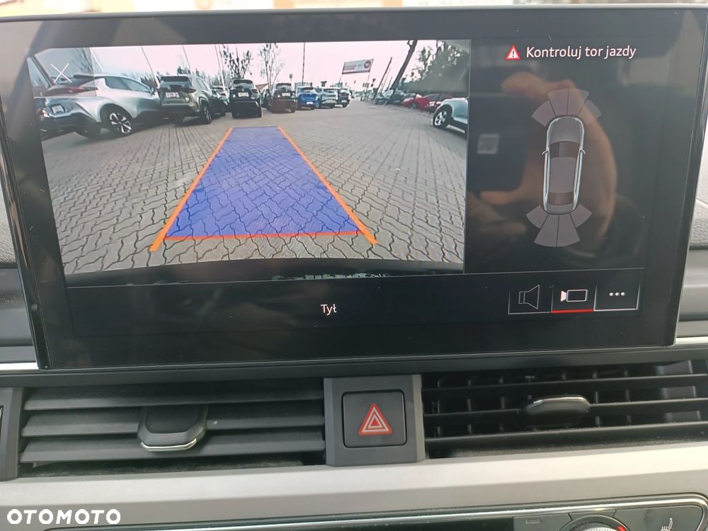 Audi A4 Limousine - 16
