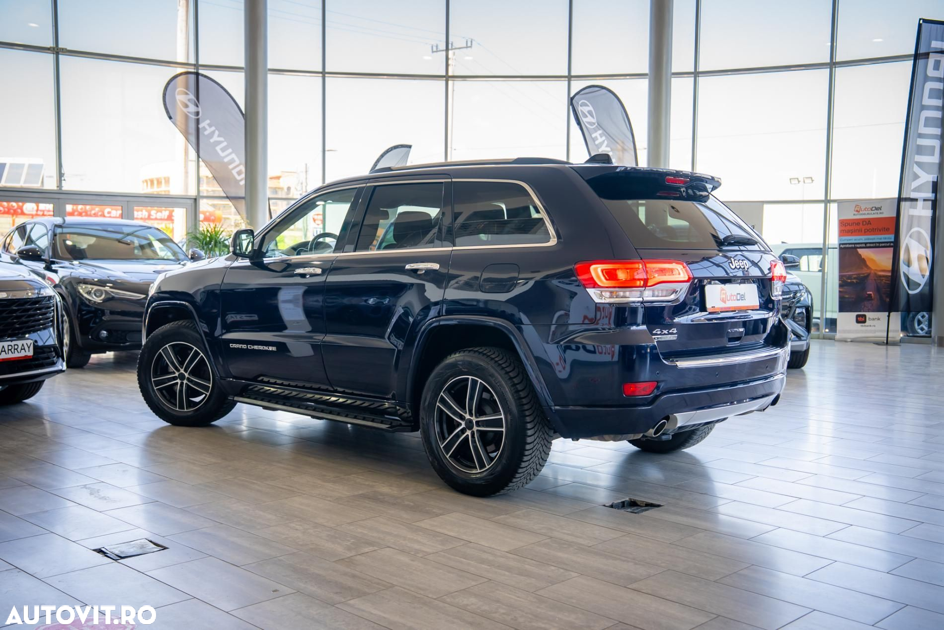 Jeep Grand Cherokee - 6