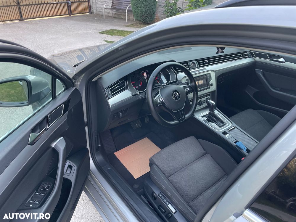 Volkswagen Passat - 16