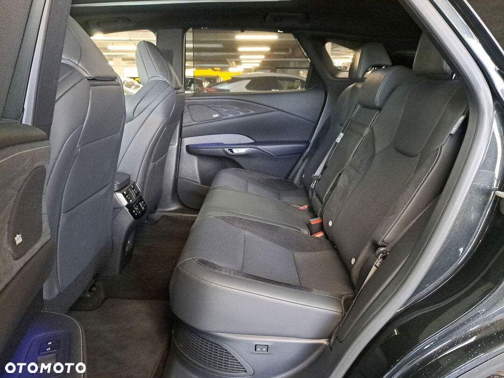 Lexus RX - 35