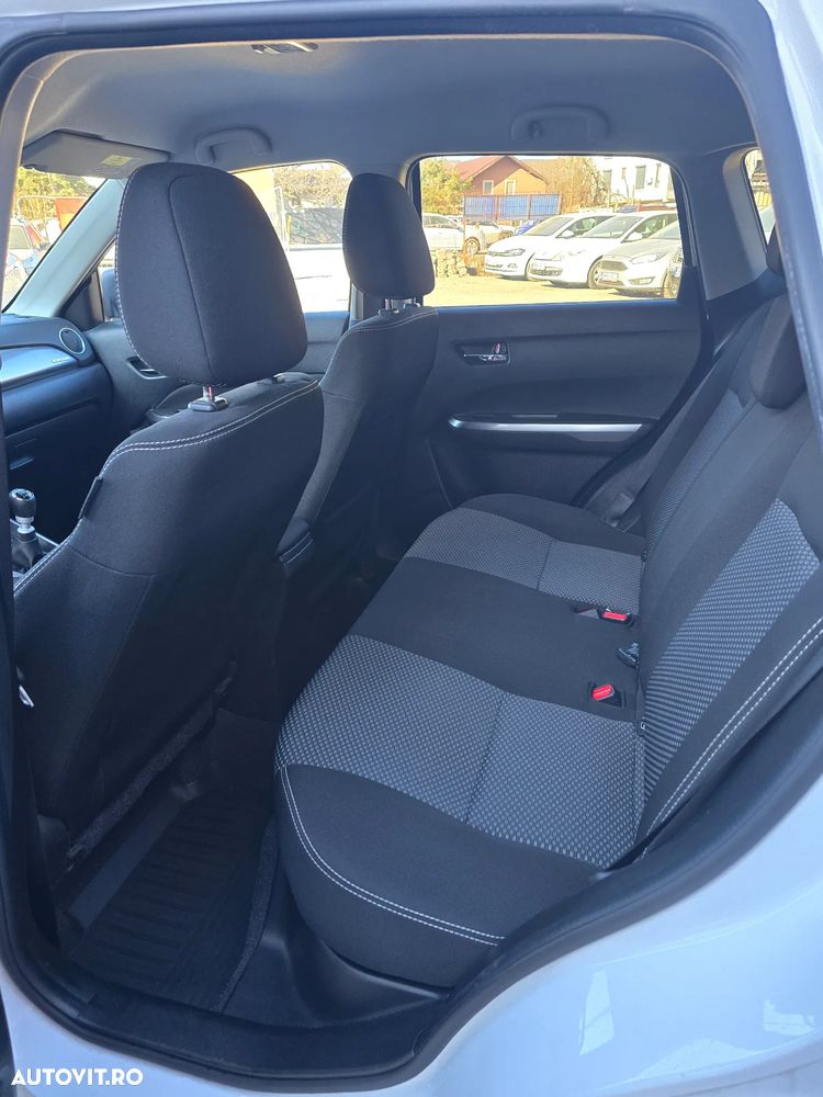 Suzuki Vitara 1.4 Boosterjet AllGrip MHEV Passion - 14
