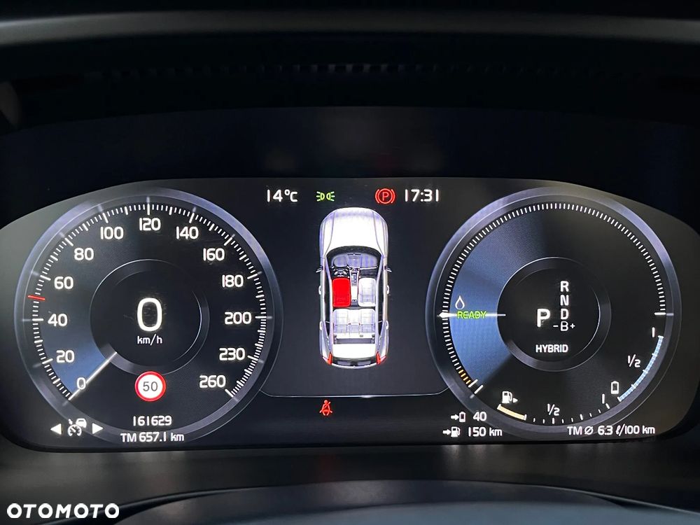 Volvo XC 40 - 24