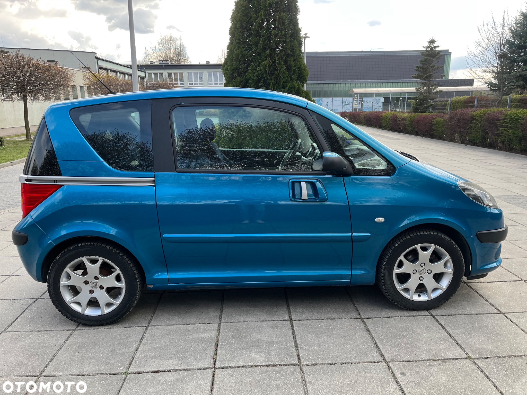 Peugeot 1007 1.4 Trendy - 16