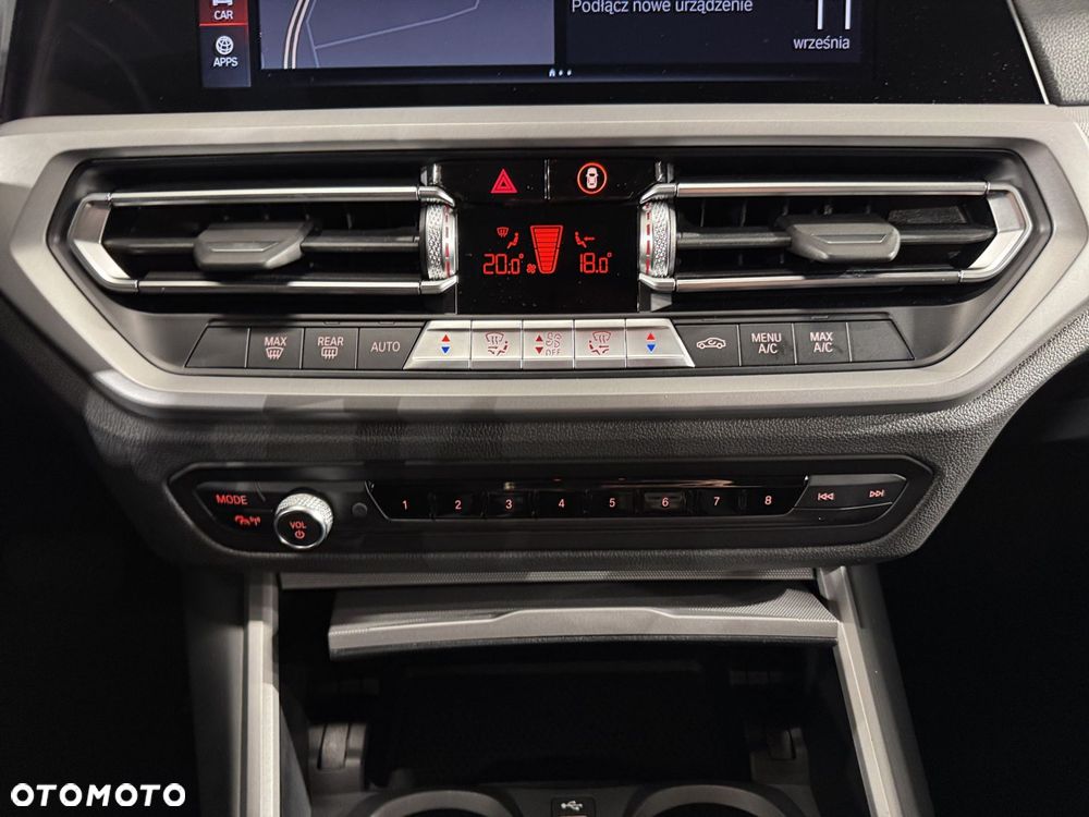 BMW Seria 3 320d xDrive MHEV Sport Line - 23