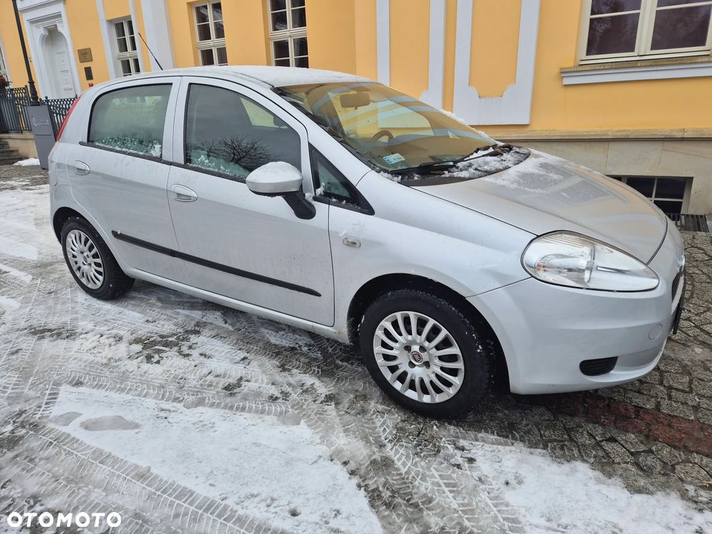 Fiat Grande Punto 1.4 8V Estiva - 1