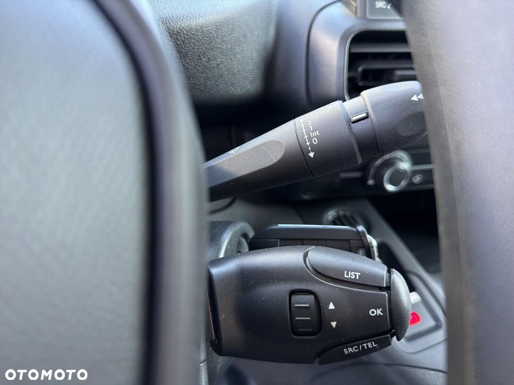 Peugeot partner 1.5 BlueHDi 100 PREMIUM Standard 650 4d - 23